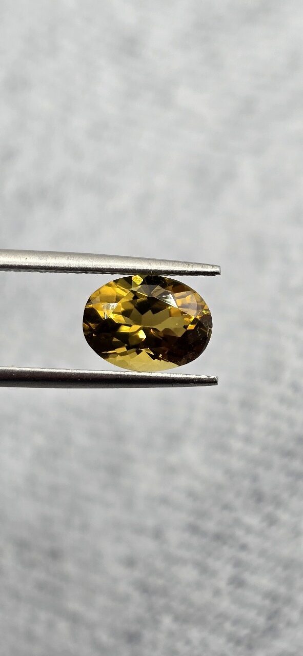 8.98x6.75x5.13mm oval Brazilian tourmaline facet