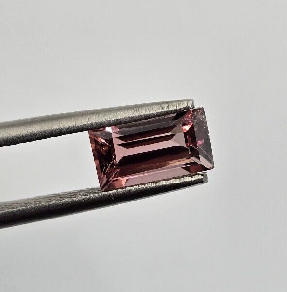 7.66x4.09x3.76mm baguette Brazilian tourmaline facet
