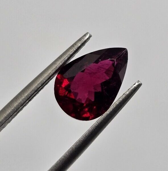 9.33x6.50x3.75mm pear Brazilian tourmaline facet