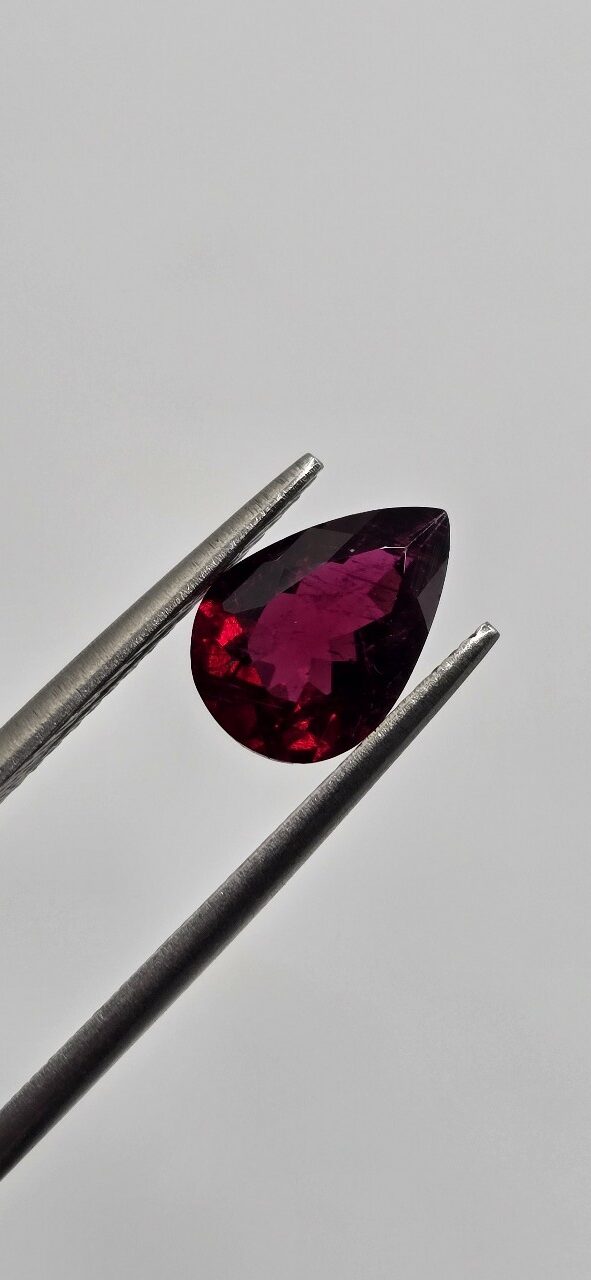 9.33x6.50x3.75mm pear Brazilian tourmaline facet