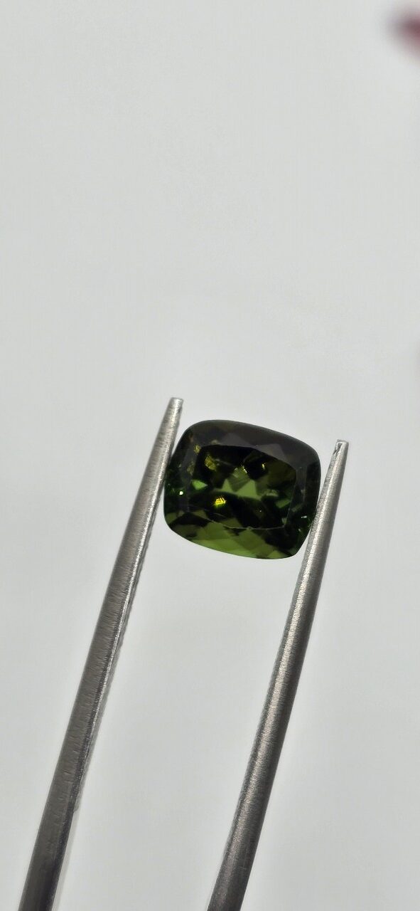 7.65x6.54x5.51mm cushion Brazilian tourmaline facet