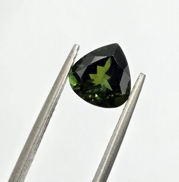 7.18x6.90x4.45mm pear Brazilian tourmaline facet