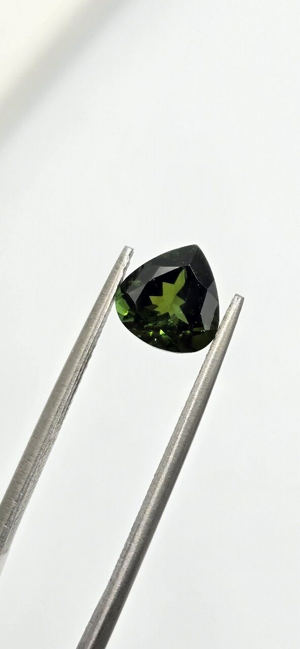 7.18x6.90x4.45mm pear Brazilian tourmaline facet