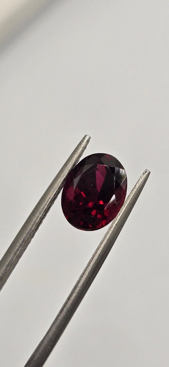8.59x6.71x5.09mm oval Brazilian tourmaline facet
