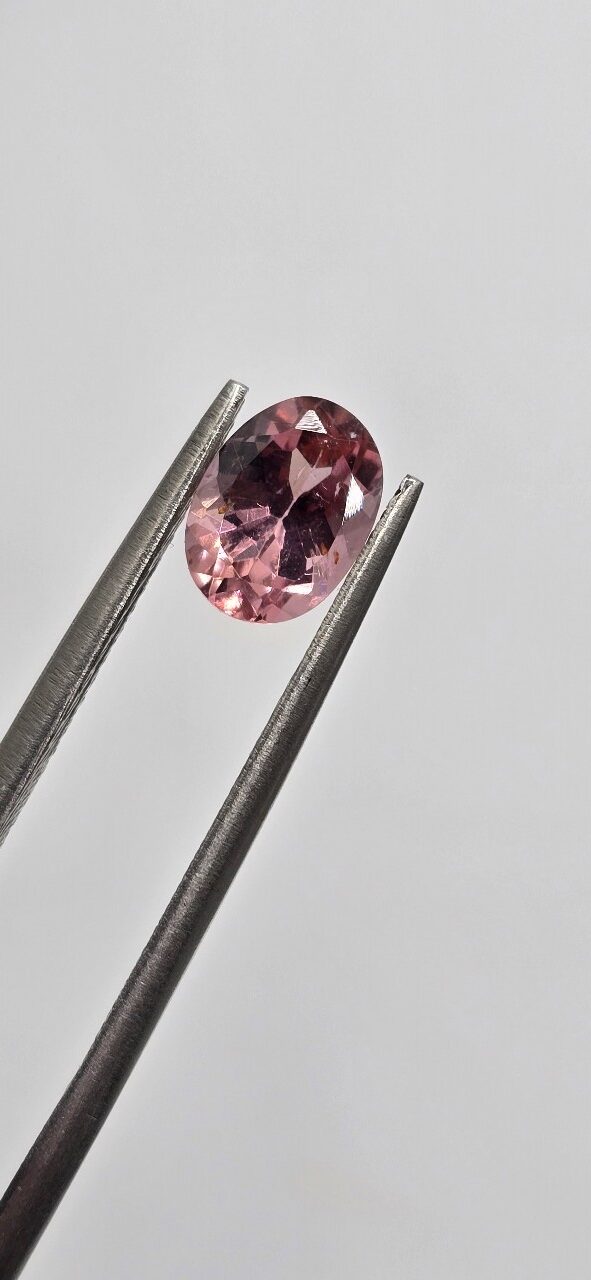 7.12x5.20x3.80mm oval Brazilian tourmaline facet