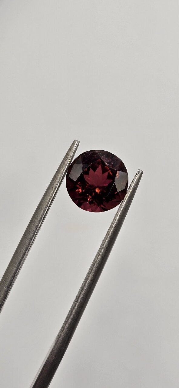 6.98x6.92x4.62mm round Brazilian tourmaline facet