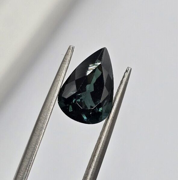 10.00x6.84x4.56mm pear Brazilian tourmaline facet