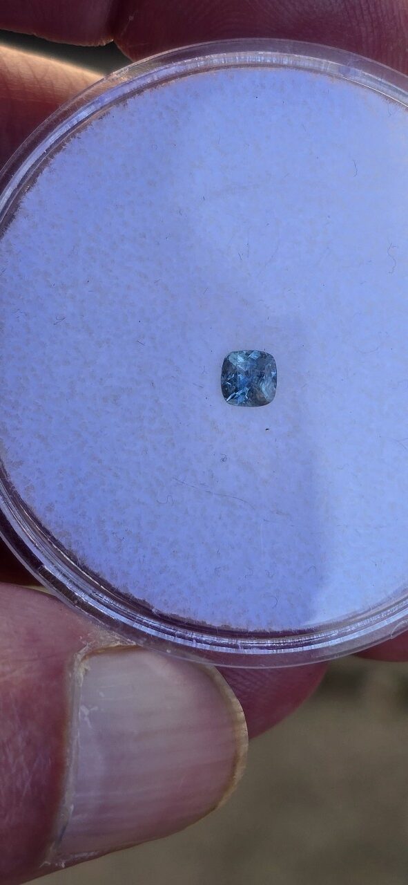 4.20x4.17x2.67mm cushion Australian sapphire facet