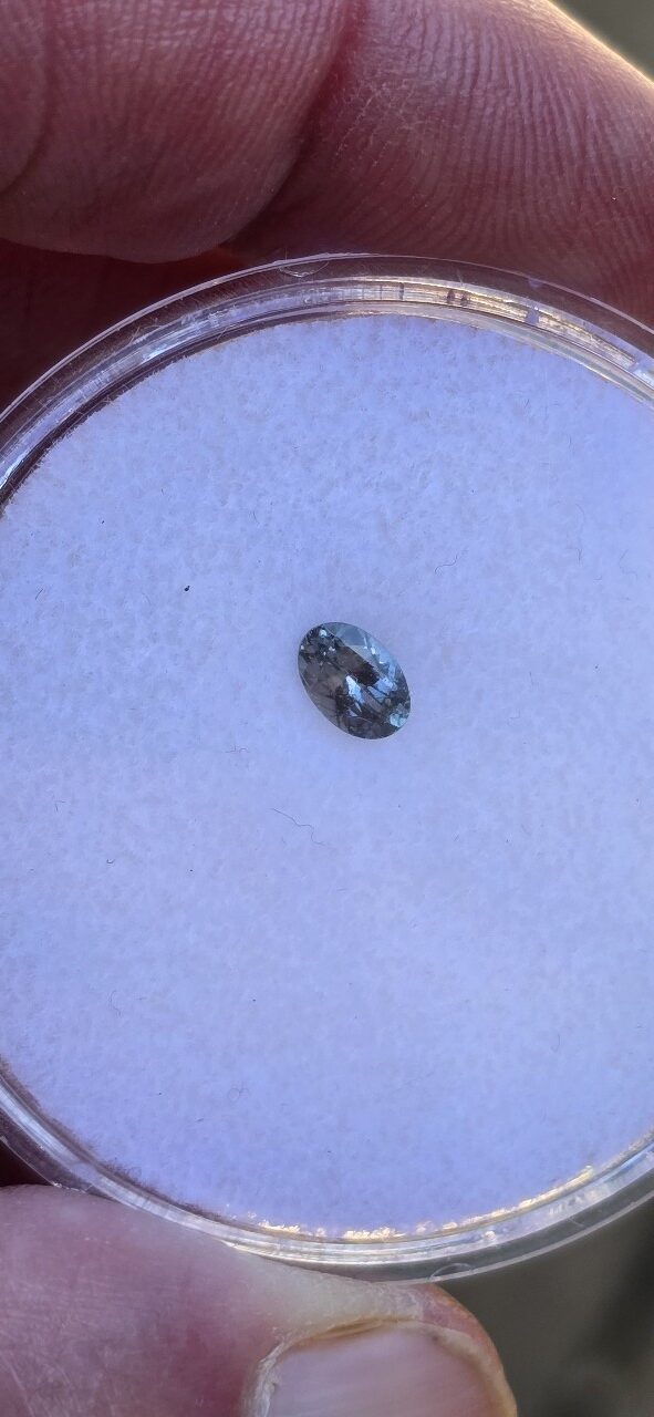 5.95x4.10x2.98mm oval Australian sapphire facet