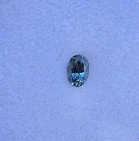5.85x4.06x3.15mm oval Australian sapphire facet