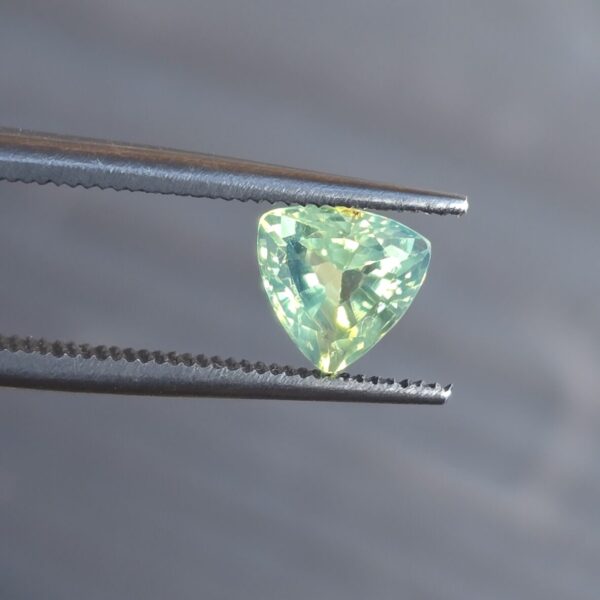 6.41x6.27x4.13mm trillion Australian sapphire facet