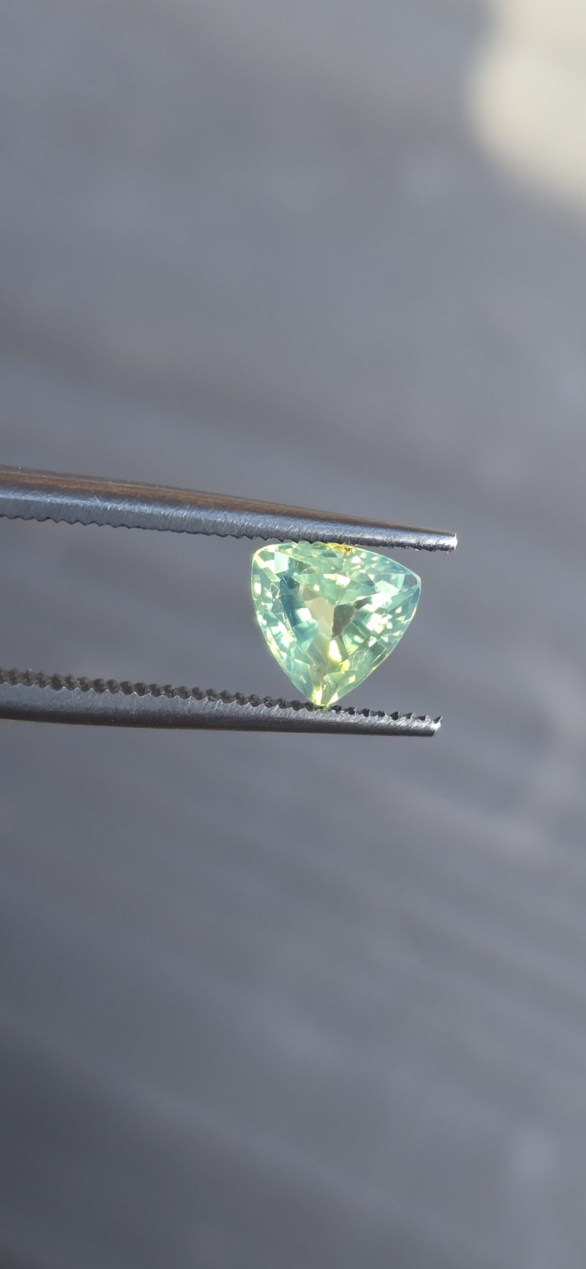 6.41x6.27x4.13mm trillion Australian sapphire facet
