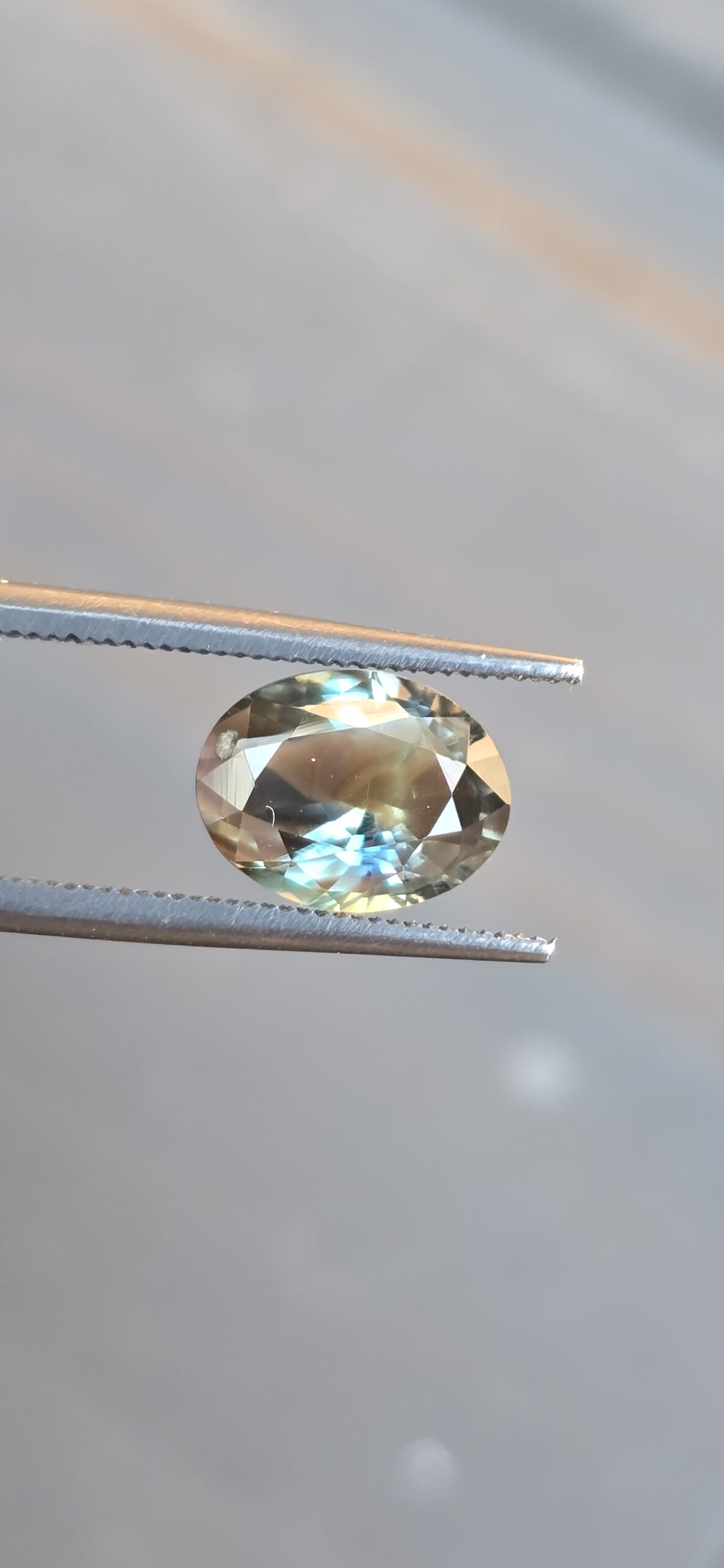 9.50x7.52x5.12mm oval Australian sapphire facet