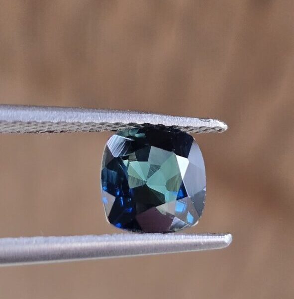 6.01x5.93x3.71mm cushion Australian sapphire facet