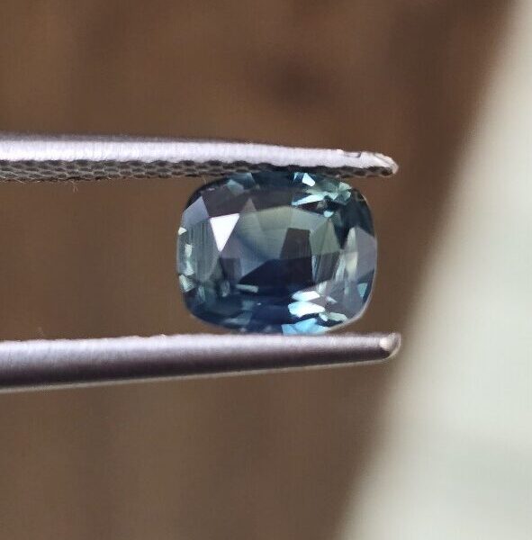 6.03x4.98x3.02mm cushion Australian sapphire facet
