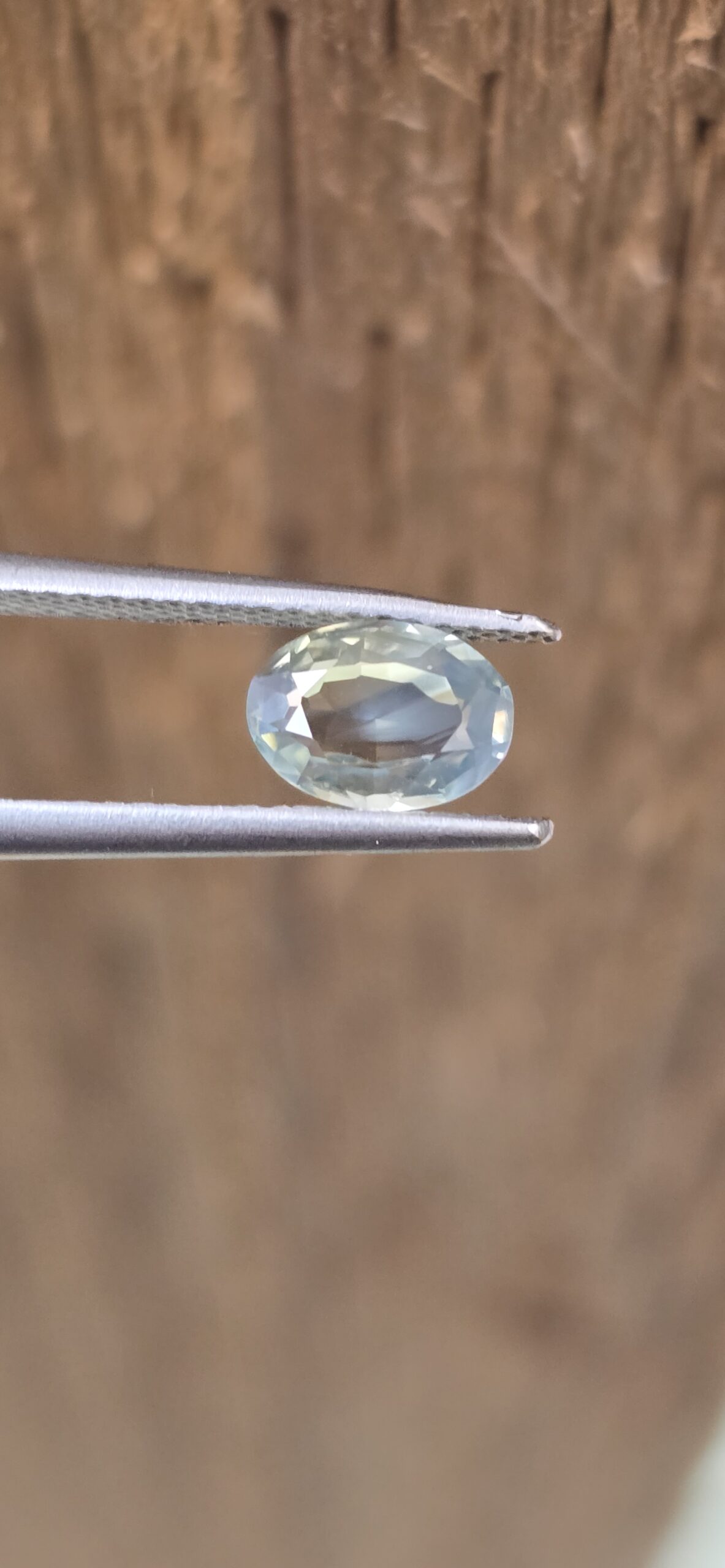 7.06x5.11x2.63mm oval Australian sapphire facet