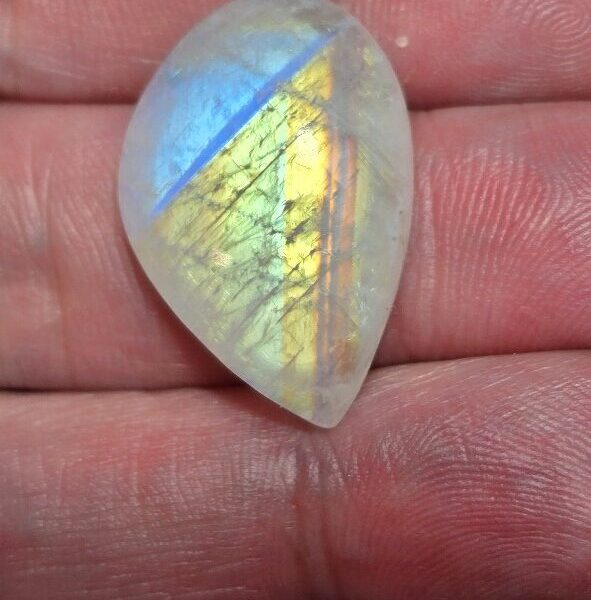 26x17mm moonstone cabochon
