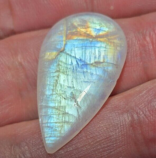 31x18mm moonstone cabochon
