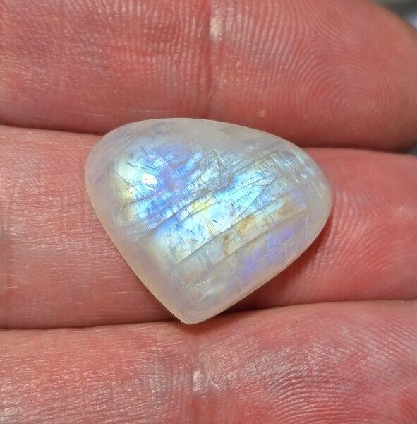 23x18mm moonstone cabochon