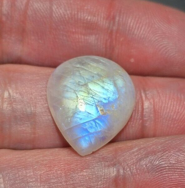 21x18mm moonstone cabochon