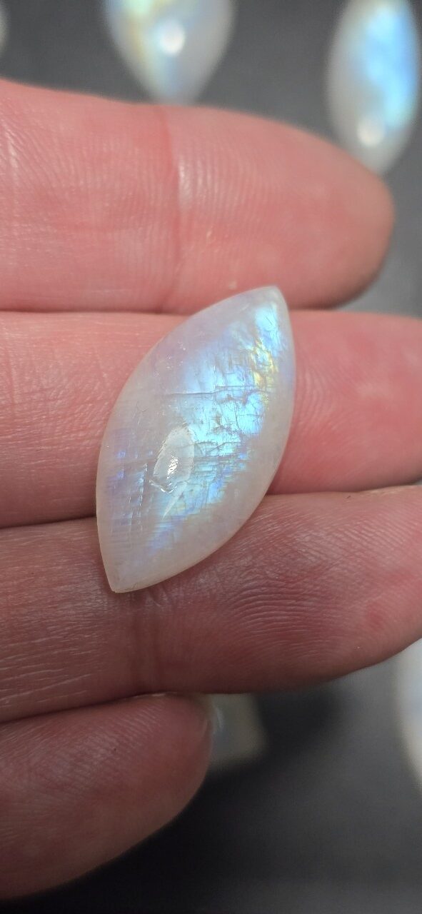 28x14mm moonstone cabochon