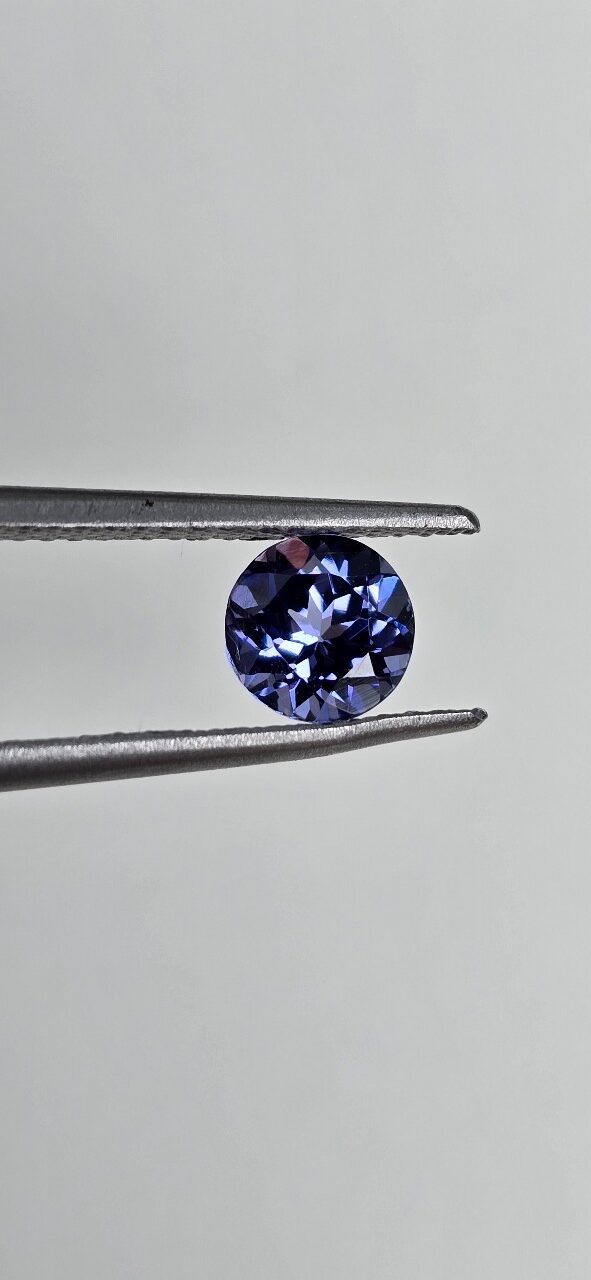 5.42x5.41x3.78mm round tanzanite facet