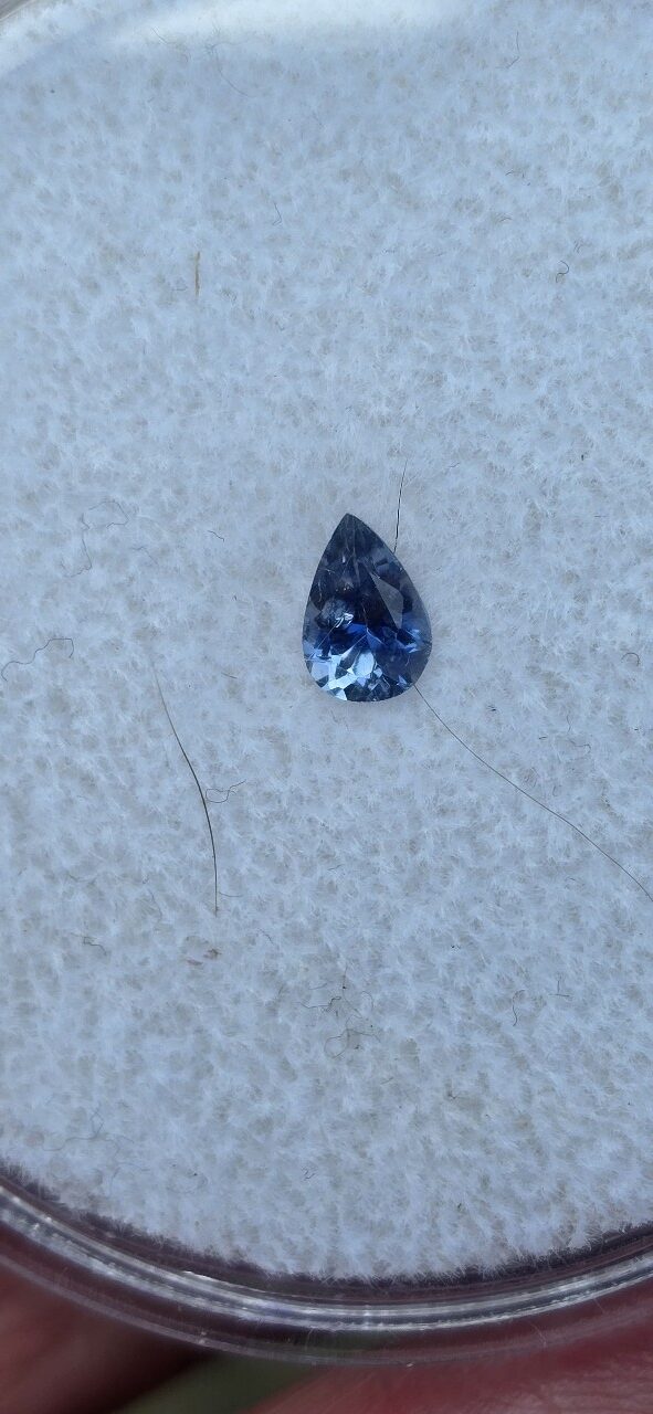 5.82x3.99x2.81mm pear Australian sapphire facet