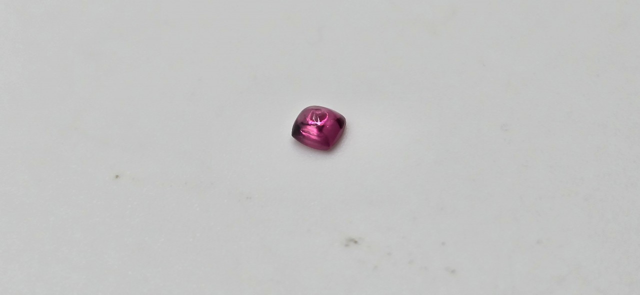3.26x3.19x2.04mm spinel sugarloaf-cut cabochon
