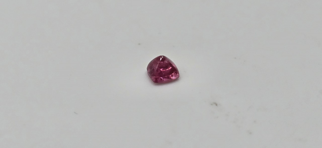 3.88x3.81x3.00mm spinel sugarloaf-cut cabochon