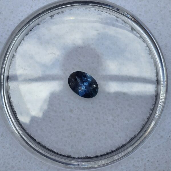 6.02x4.23x2.85mm oval Australian sapphire facets