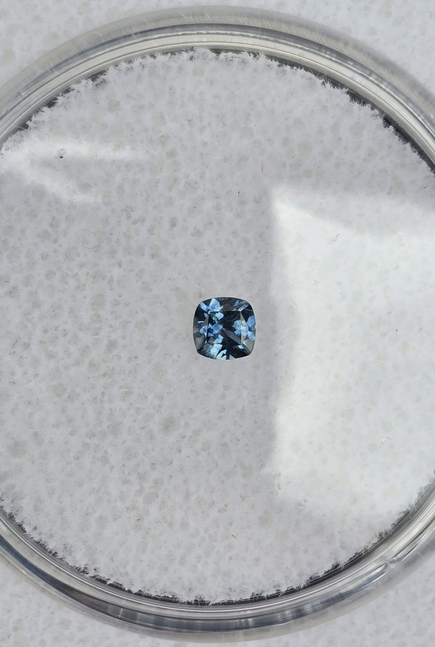 3.11x3.09x2.01mm cushion Australian sapphire facet