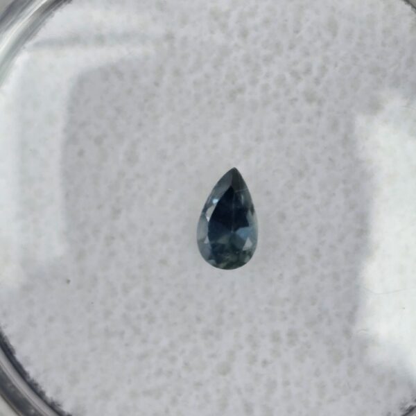 5.16x3.07x2.32mm pear Australian sapphire facet
