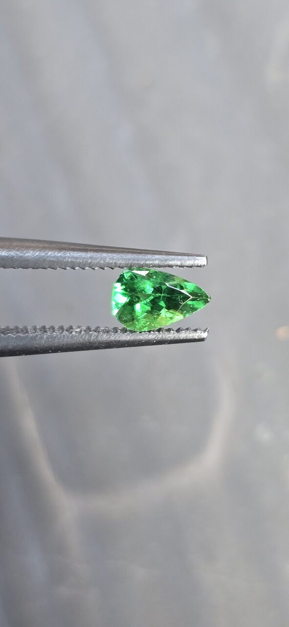5.81x3.74x2.67mm pear Tsavorite Garnet Facet