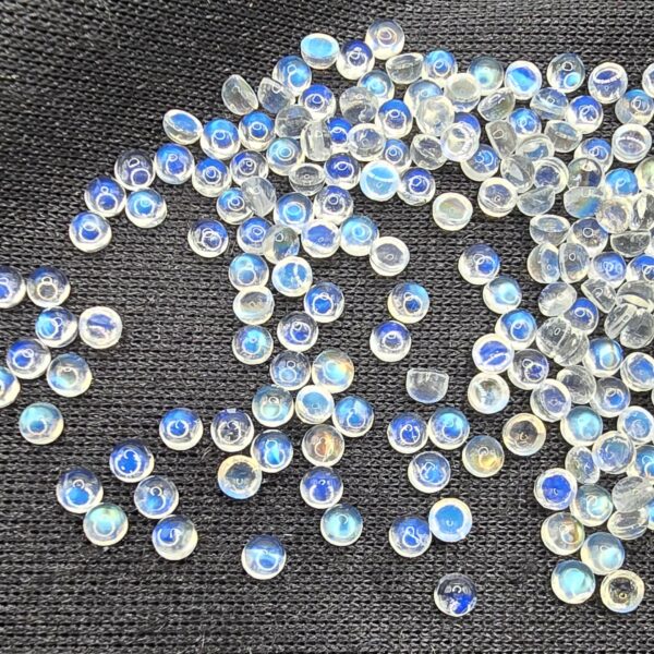 3mm round gem-grade rainbow moonstone cabochon