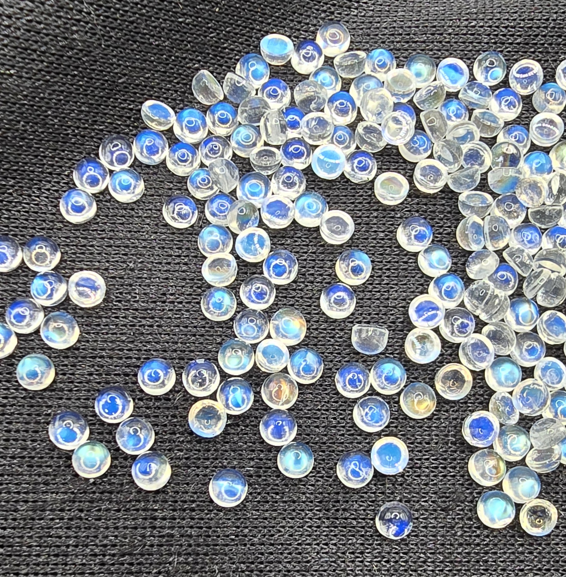 3mm round gem-grade rainbow moonstone cabochon