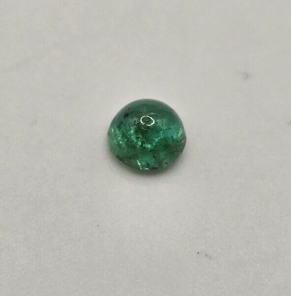 4.95x4.95x3.06mm round-cut hq Zambian emerald cabochon