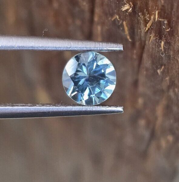5.05x5.04x3.52mm round Australian sapphire facet