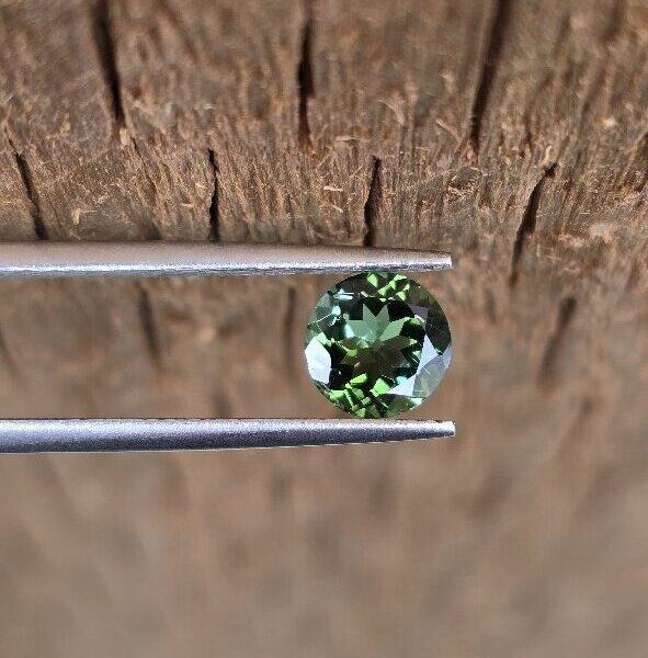 6.07x5.99x3.83mm round Brazilian tourmaline facet