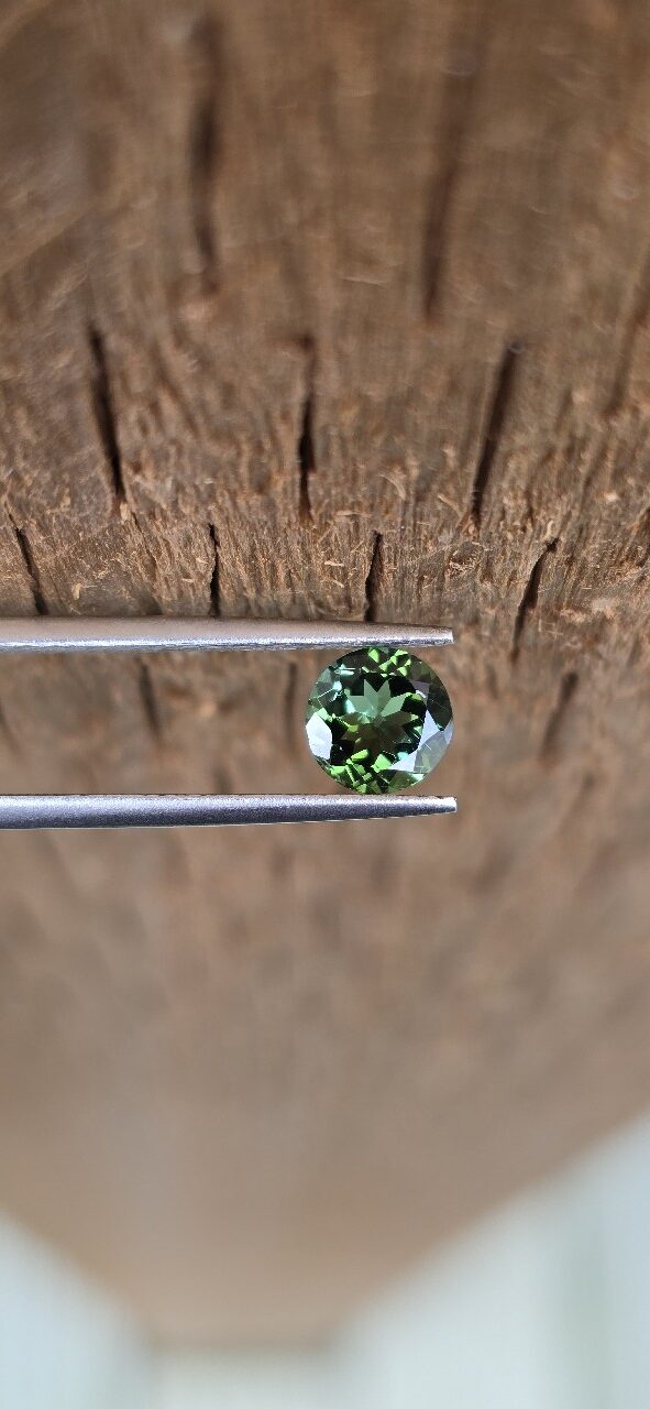 6.07x5.99x3.83mm round Brazilian tourmaline facet