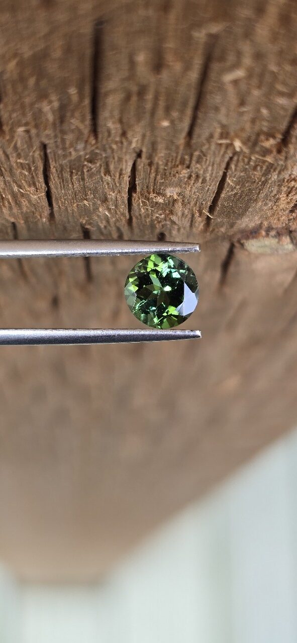 6.09x6.04x4.07mm round Brazilian tourmaline facet