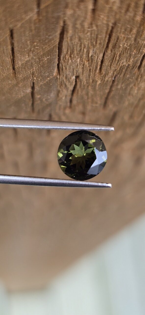 7.86x7.73x4.56mm round Brazilian tourmaline facet