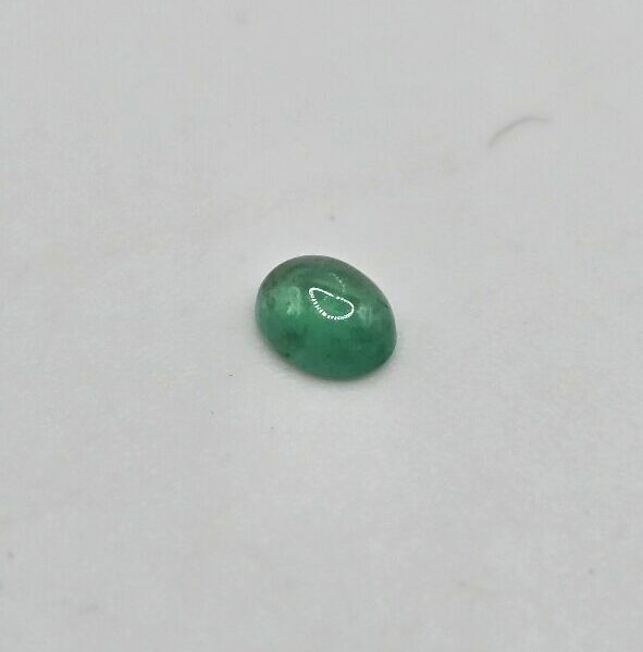 4.99x3.94x2.04mm oval-cut hq Zambian emerald cabochon
