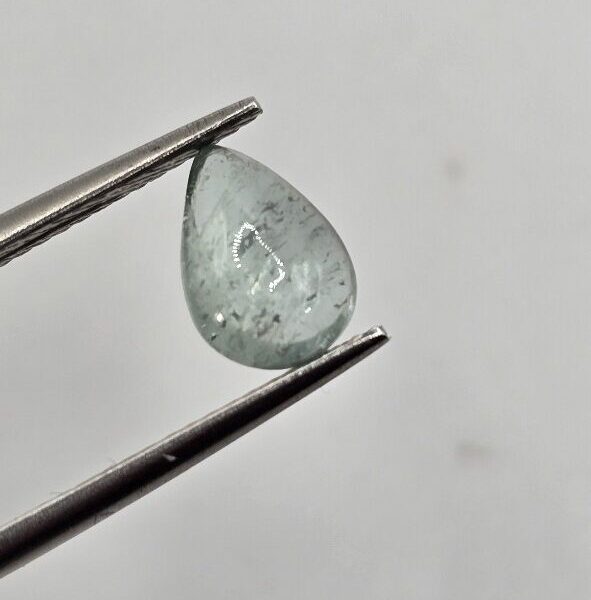 8.40x5.96x3.32mm Brazilian tourmaline cabochon