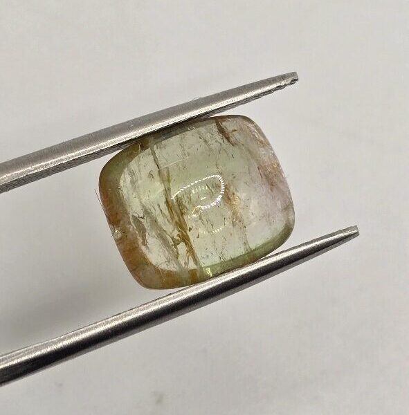 11.18x9.45x4.97mm Brazilian tourmaline cabochon