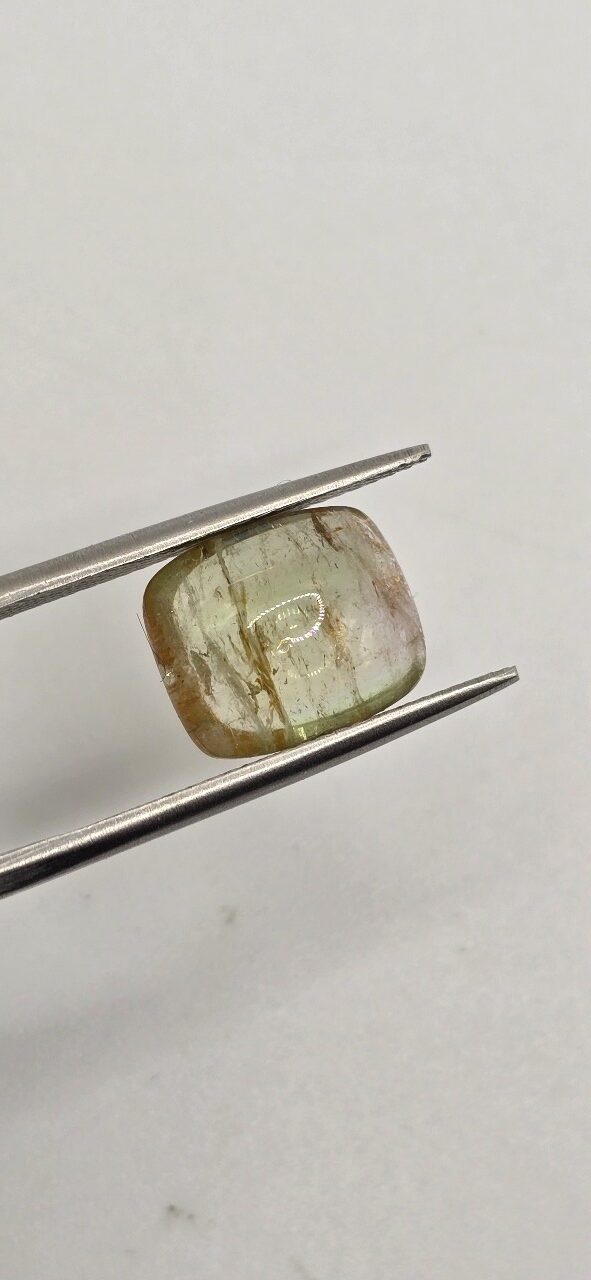 11.18x9.45x4.97mm Brazilian tourmaline cabochon