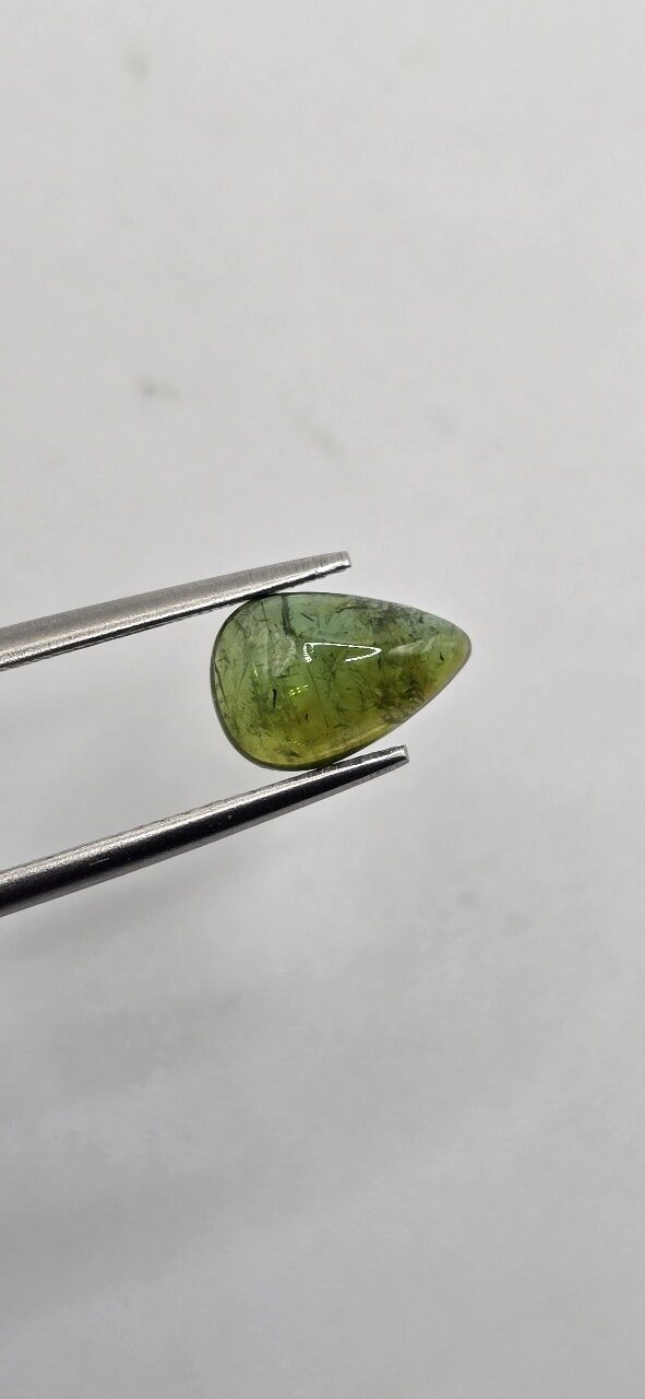 9.02x6.07x3.44mm Brazilian tourmaline cabochon