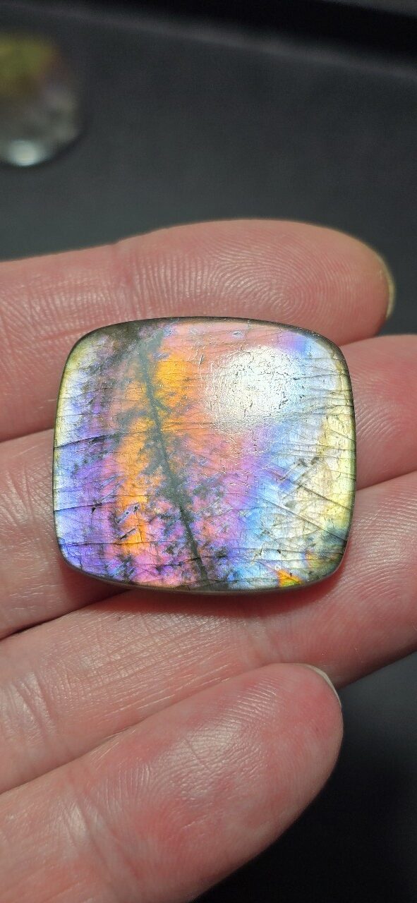 30x28mm purple labradorite cabochon
