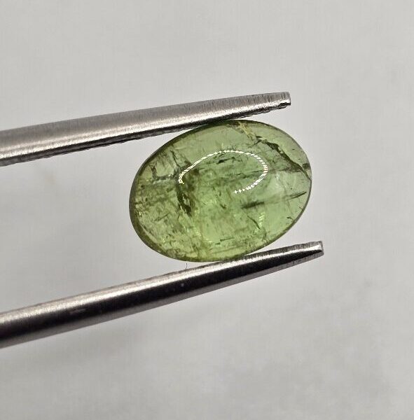 8.07x5.80x2.94mm Brazilian tourmaline cabochon