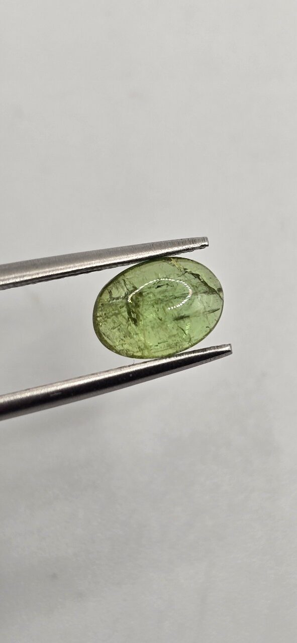 8.07x5.80x2.94mm Brazilian tourmaline cabochon