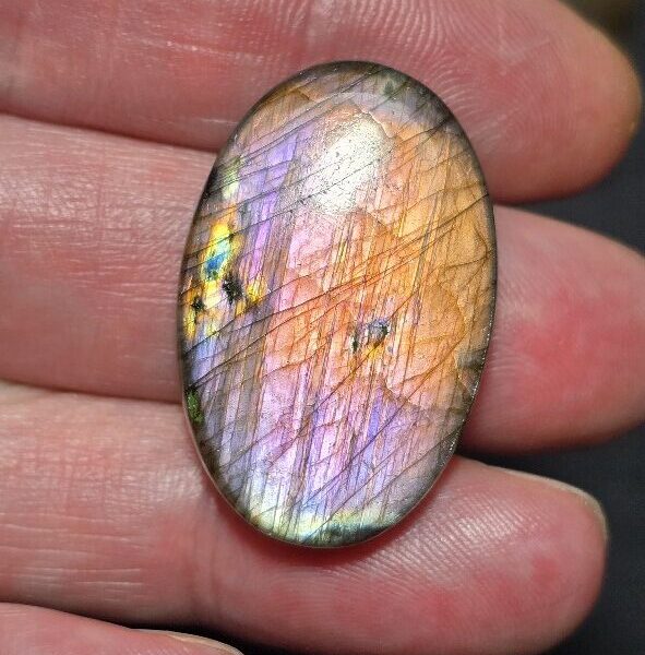 33x22mm purple labradorite cabochon